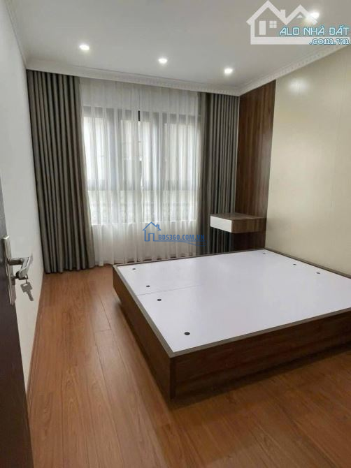 Bán Nhà Thụy Khuê - Tây Hồ - Kinh Doanh - Ngõ Thông - Gần Phố - 40M x 4 Tầng Hơn 9 Tỷ